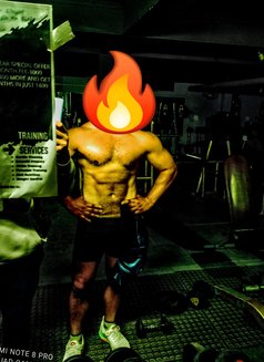 The Art of Relaxation by a Profession - masseur in Gurgaon Photo 5 of 12