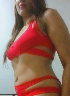 The Best Threesome and Cuckold - puta in Colombo Photo 5 of 6