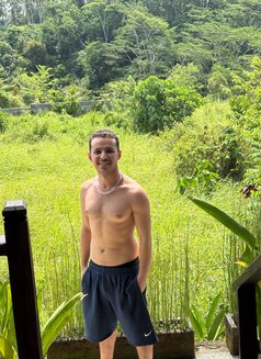 THE BIG BULL - Acompañantes masculino in Bali Photo 2 of 13