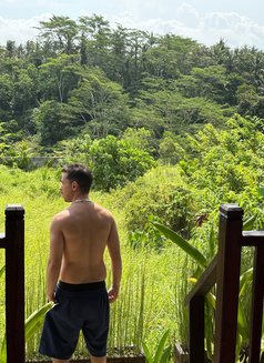 THE BIG BULL - Acompañantes masculino in Bali Photo 12 of 13