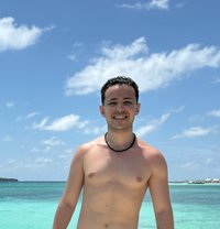 THE BIG BULL - Male escort in Maldives