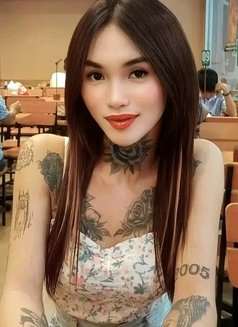 THE BIG ONE - Transsexual escort in Angeles City Photo 1 of 7