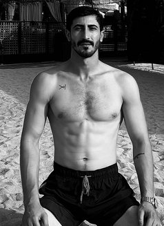 The Biggest Dick TURCO XXL - Male escort in Dubai Photo 14 of 14