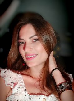 The charming-Naya - puta in İstanbul Photo 17 of 27