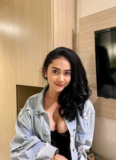 The Classy Sarah Special Private Party - Transsexual escort in Bali Photo 28 of 28