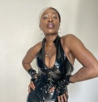 Dominatrice BDSM - escort in Paris