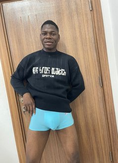 The Fat Big Cucumber 🥒 - Male escort in Muscat Photo 10 of 17