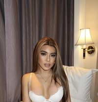 THE FULLY FUNCTIONAL AND FULL OF CUM! - Transsexual escort in Manila