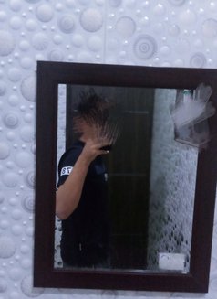 The Gennie - Male escort in Gurgaon Photo 2 of 5