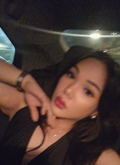 the girl named HEBA - Acompañantes transexual in Al Ain Photo 15 of 15