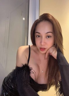 THE GODDESS COCKZILLA GFE: Michelle - Acompañantes transexual in Bangkok Photo 30 of 30