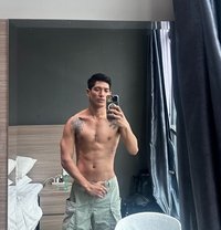 SlimFitGino - Male escort in Taipei