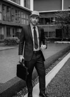 The Italian Lover in Bangkok for You - Male escort in Singapore Photo 7 of 16