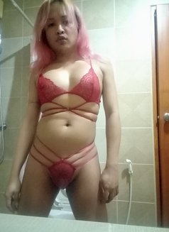 The Khaleesi of Great Red Wine in bkk - Acompañantes transexual in Bangkok Photo 4 of 30