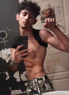 The Killer - Acompañantes masculino in Tunis Photo 6 of 6