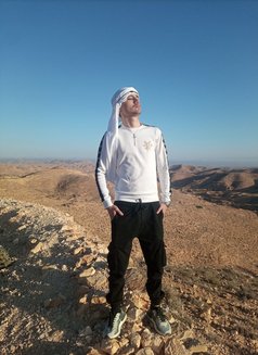 The King 27cm - Acompañantes masculino in Tunis Photo 4 of 5