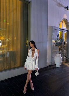 your dreamiest fully functional ladyboy - Transsexual escort in Dubai Photo 4 of 30