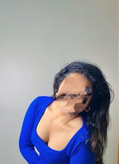 The Malayali Actress - escort in Kochi Photo 12 of 15