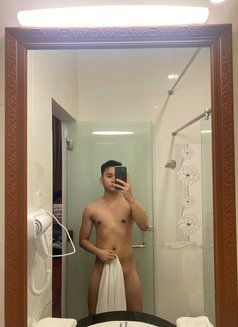 The Mikee Experience - Male escort in Dubai Photo 2 of 8
