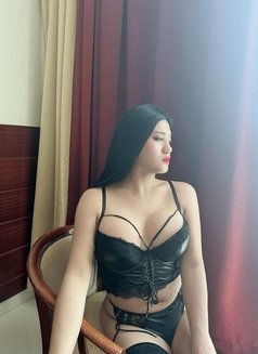 The Mistress Misty - Transsexual escort in Abu Dhabi Photo 8 of 10