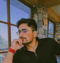 The Muscular Gentleman - Male escort in Udaipur