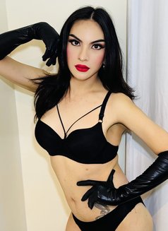 The Newest TS in Town - Transsexual escort in Abu Dhabi Photo 4 of 30