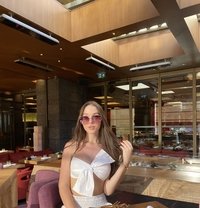 Polish baby first time - Transsexual escort in Paris
