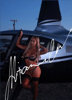 MIRANDA MORAN @ SG COME - escort in Singapore Photo 7 of 25