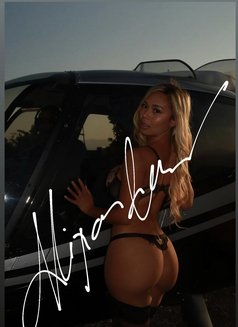 MIRANDA MORAN @ SG COME - escort in Singapore Photo 9 of 25