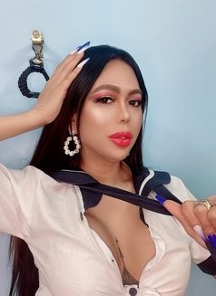 The Pro Dominatrix OLIVIA PEREZ LUX - Transsexual escort in Dubai Photo 3 of 30