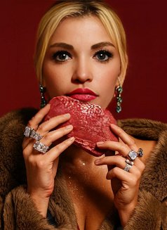 The Queen Natasha - escort in Busan Photo 11 of 12