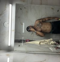 The Rainmaker - elite companion escort - Acompañantes masculino in Gurgaon Photo 2 of 5