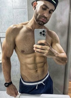 The Sex Wiizard 🧙‍♂️ - Male companion in Kuala Lumpur Photo 15 of 19