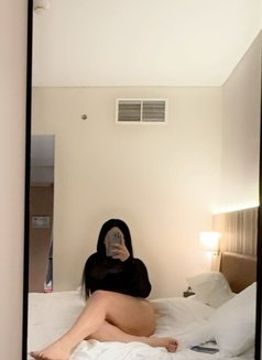 The Sexiest Lebanese 🇱🇧 Trans - Transsexual escort in Jeddah Photo 11 of 13