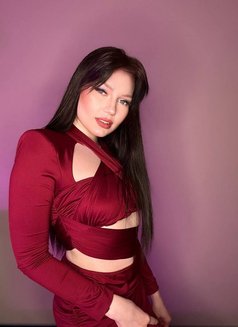 The Sexy One Bella - puta in Dubai Photo 17 of 17