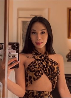Erika-The 𝐑𝐄𝐀𝐋 𝐃𝐄𝐀𝐋 - Transsexual escort in Hong Kong Photo 5 of 30