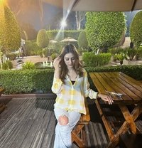 The Thai and Russian Foreigner - puta in Chennai