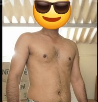 The Wanderer - Acompañantes masculino in Bangalore