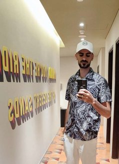 The Wolfman - Male escort in Beirut Photo 8 of 10