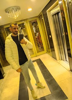 The Wolfman - Male escort in Beirut Photo 9 of 10