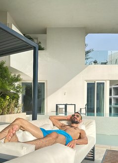 The Wolfman - Male escort in Beirut Photo 5 of 9