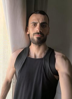 The Wolfman - Male escort in Beirut Photo 7 of 9