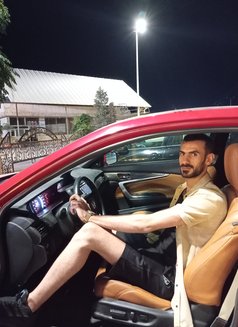 The Wolfman - Male escort in Beirut Photo 6 of 11