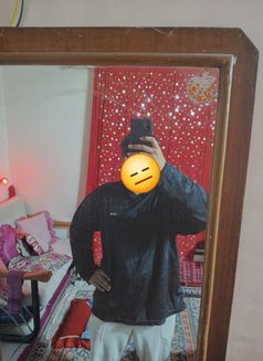 The Young Boy Ready to Take Orders - Acompañantes masculino in Mumbai Photo 2 of 3