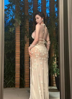 Amita - escort in Tokyo Photo 6 of 7