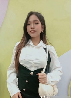 Thea Gvrks - adult performer in Manila Photo 2 of 30