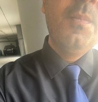 Thebrownman - Male escort in Dubai