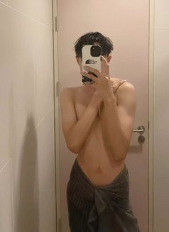 Theerx - masseur in Bangkok Photo 2 of 4