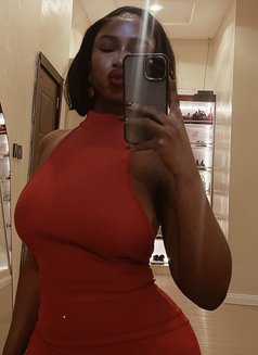 Themoneyqueen - escort in Port Harcourt Photo 1 of 3