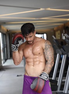 Thiago Prive - masseur in Milan Photo 4 of 12